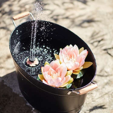 Umelý plávajúci kvet vodná ľalia