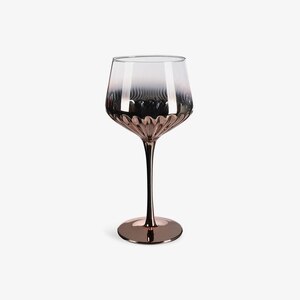Wijnglas met groeven