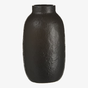 Vase Cast